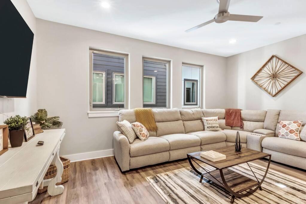 Private Rooftop Patio + 4 Story Home In Downtown Fw Fort Worth Exterior photo